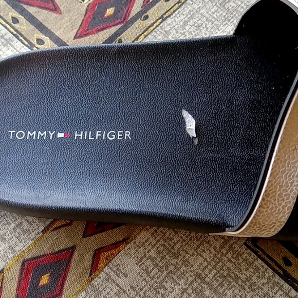 BLACK TOMMY HILFIGER SLIDES - Picture 4 of 6
